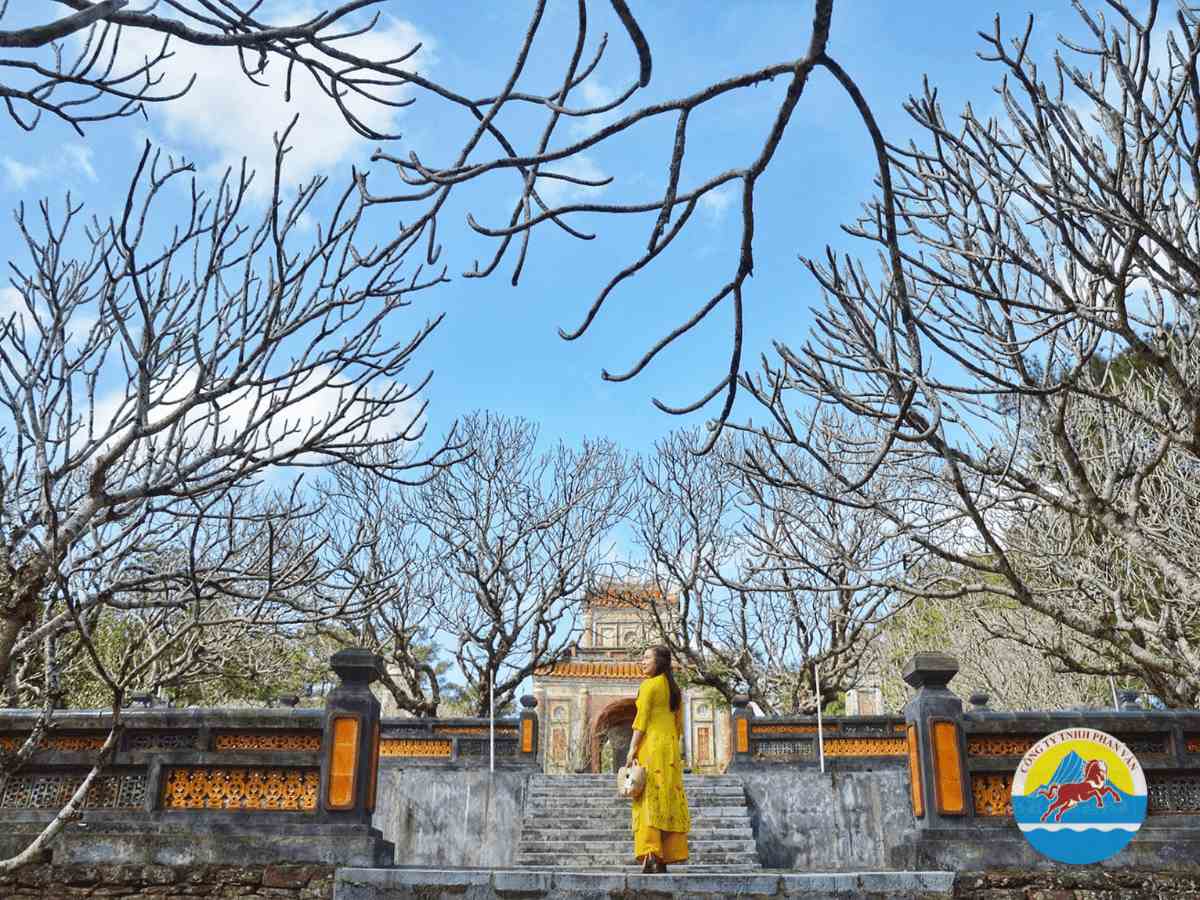 Thời tiết và ưu điểm khi du lịch Huế tháng 11