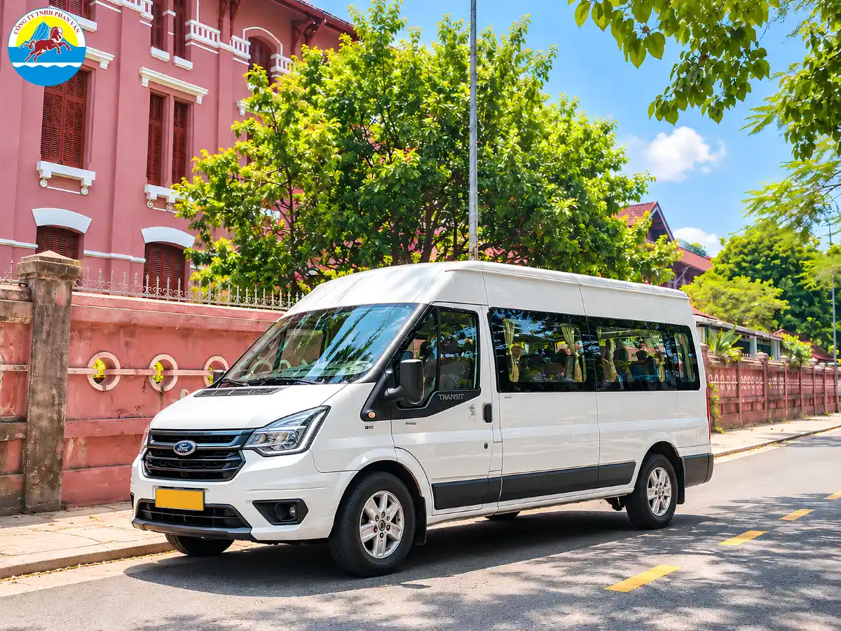 thuê xe 16 chỗ Đà Nẵng đi Huế