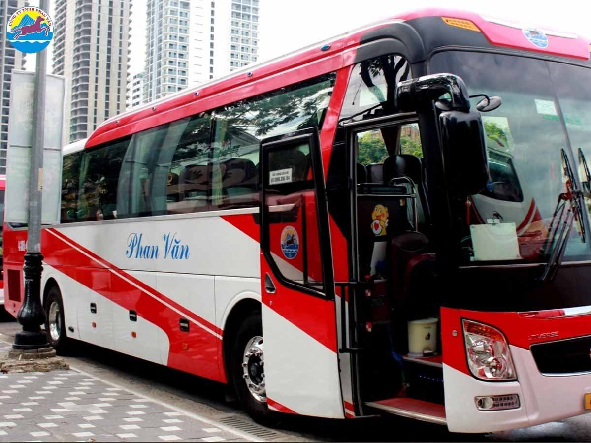 Hợp đồng rõ ràng, thủ tục đặt xe nhanh chóng