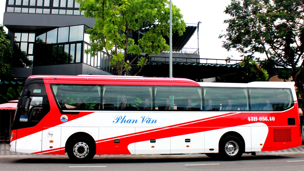 Thaco Bluesky 47 chỗ