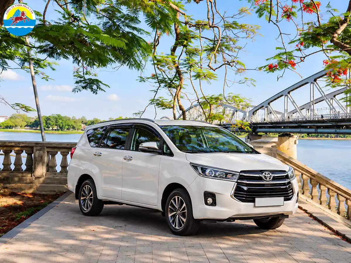 Xe 7 chỗ Phan Văn Travel tại Huế