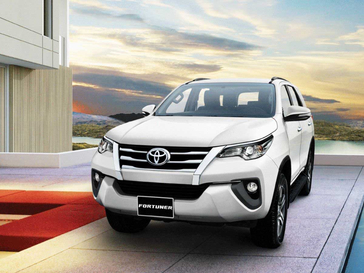 Xe Fortuner