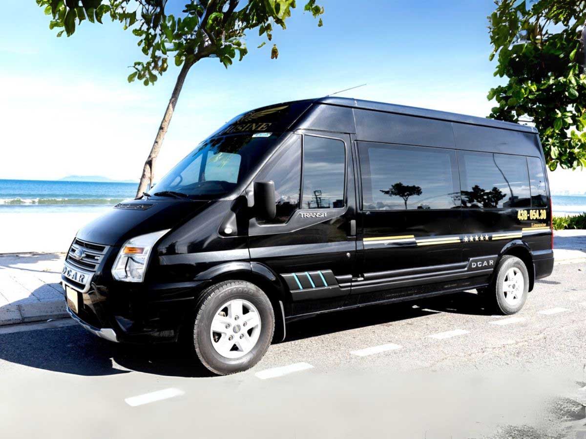 Xe 7 chỗ phù hợp với nhóm bạn nhỏ