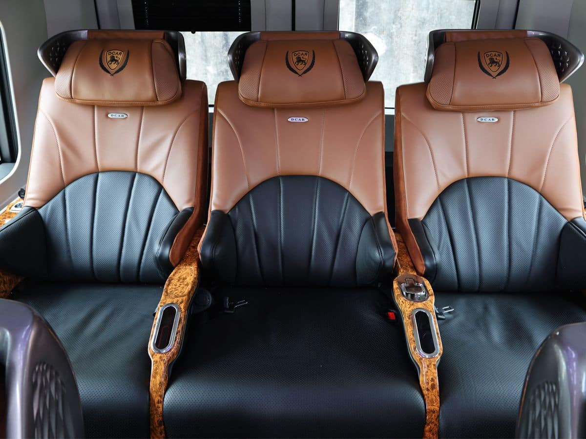 thuê xe tự lái 9 chỗ quảng bình