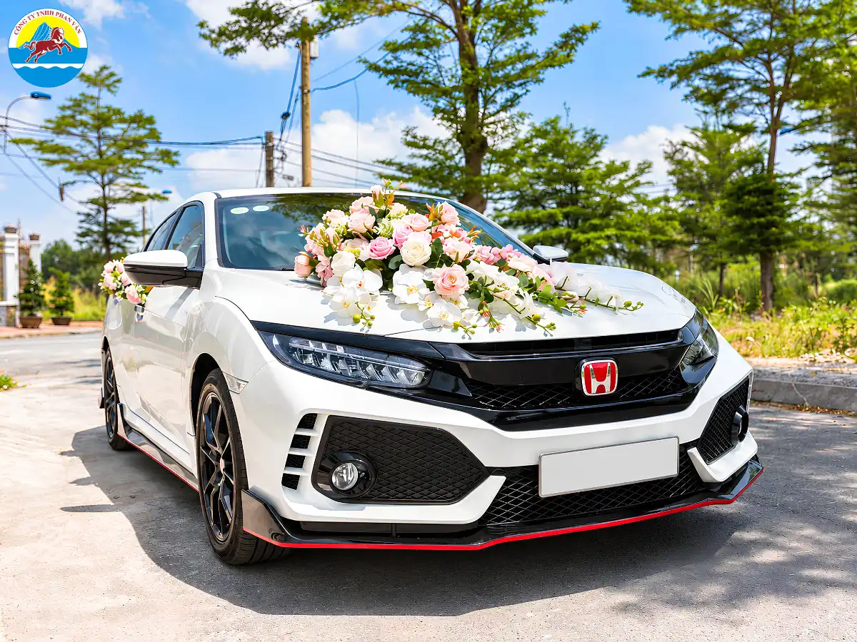 Thuê xe cưới ngoại tỉnh giá tốt với xe hoa Honda Civic thể thao