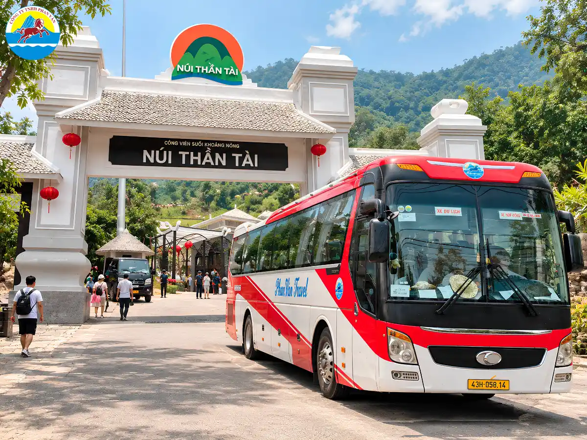 Xe riêng đưa khách đi Núi Thần Tài