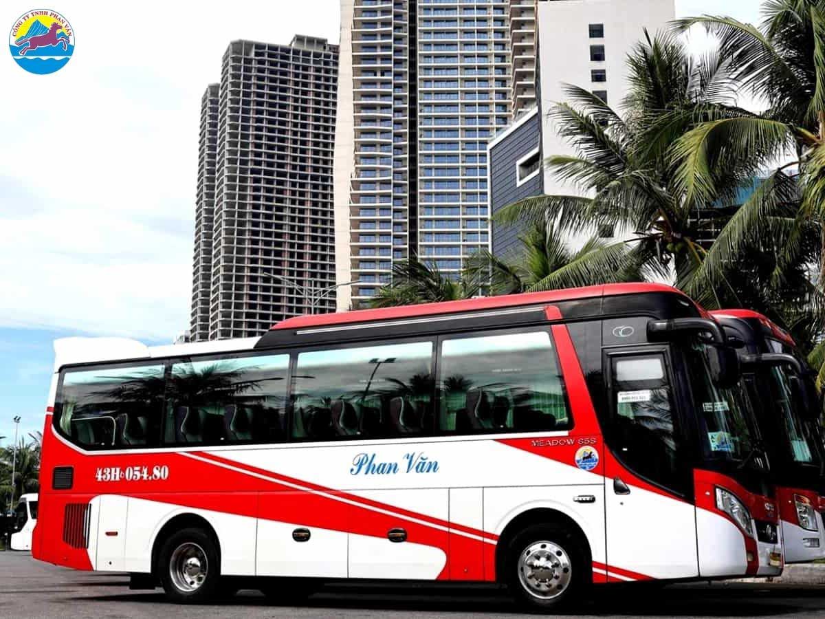 Có 2 hình thức thuê xe Đà Nẵng đi Núi Thần Tài