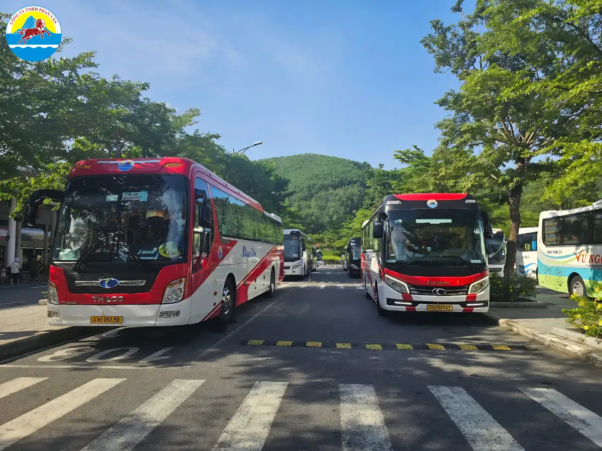 Đội xe đa dạng của Phan Văn Travel sẵn sàng phục vụ hành trình liên tỉnh