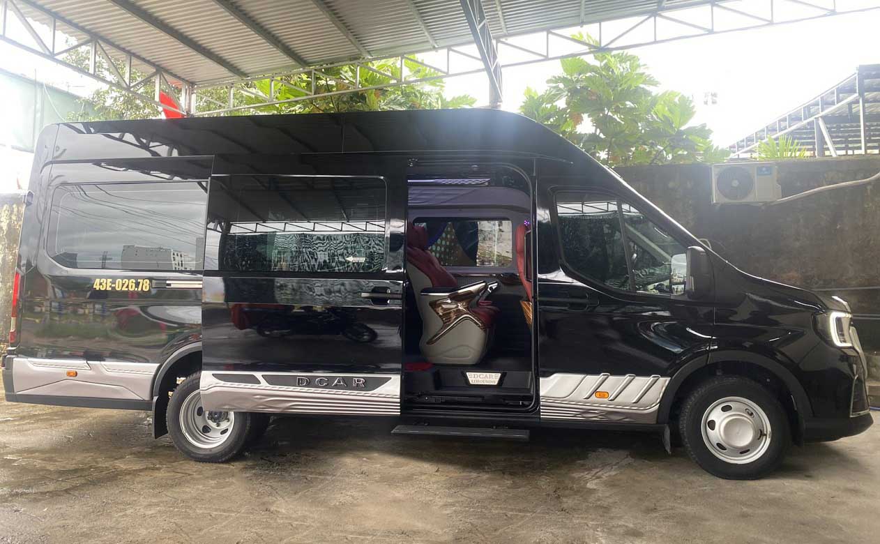 Xe Limousine 12 chỗ