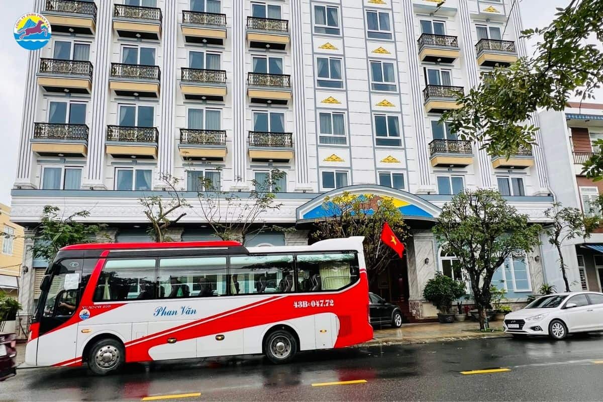 thuê xe đưa đón sân bay đà nẵng