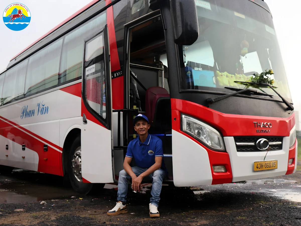Xe Phan Văn Travel từ Huế đi Kon Tum