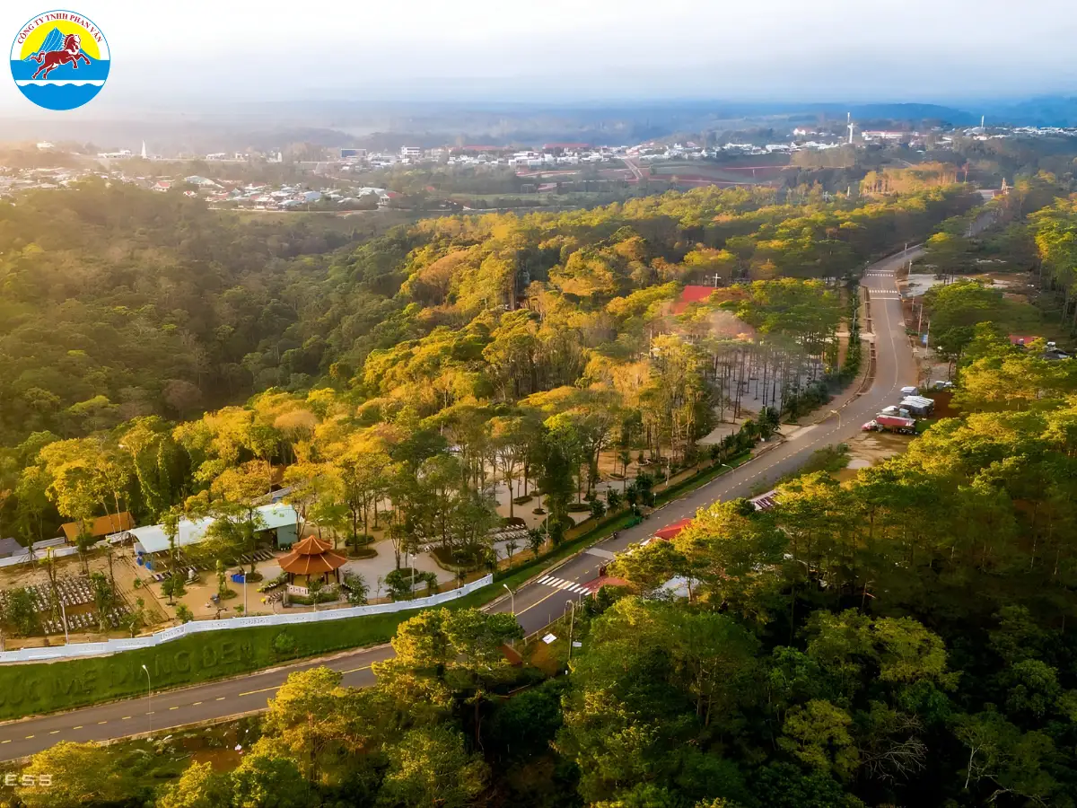 thuê xe Huế đi Kon Tum