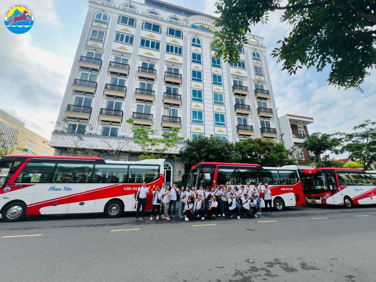 Đặt xe đơn giản tại Phan Văn Travel