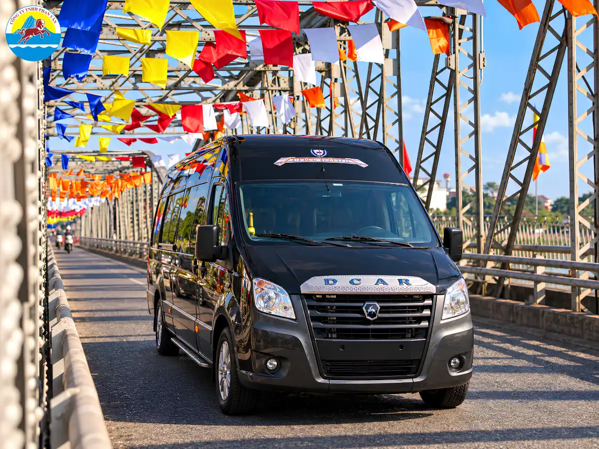 thuê xe limousine 12 chỗ Đà Nẵng đi Huế