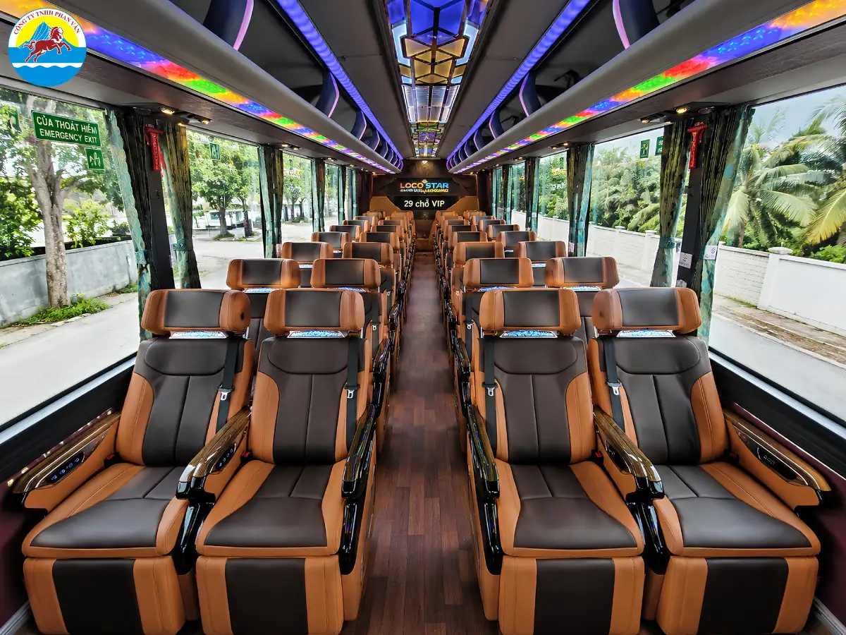 thuê xe limousine 19 chỗ Đà Nẵng đi Huế