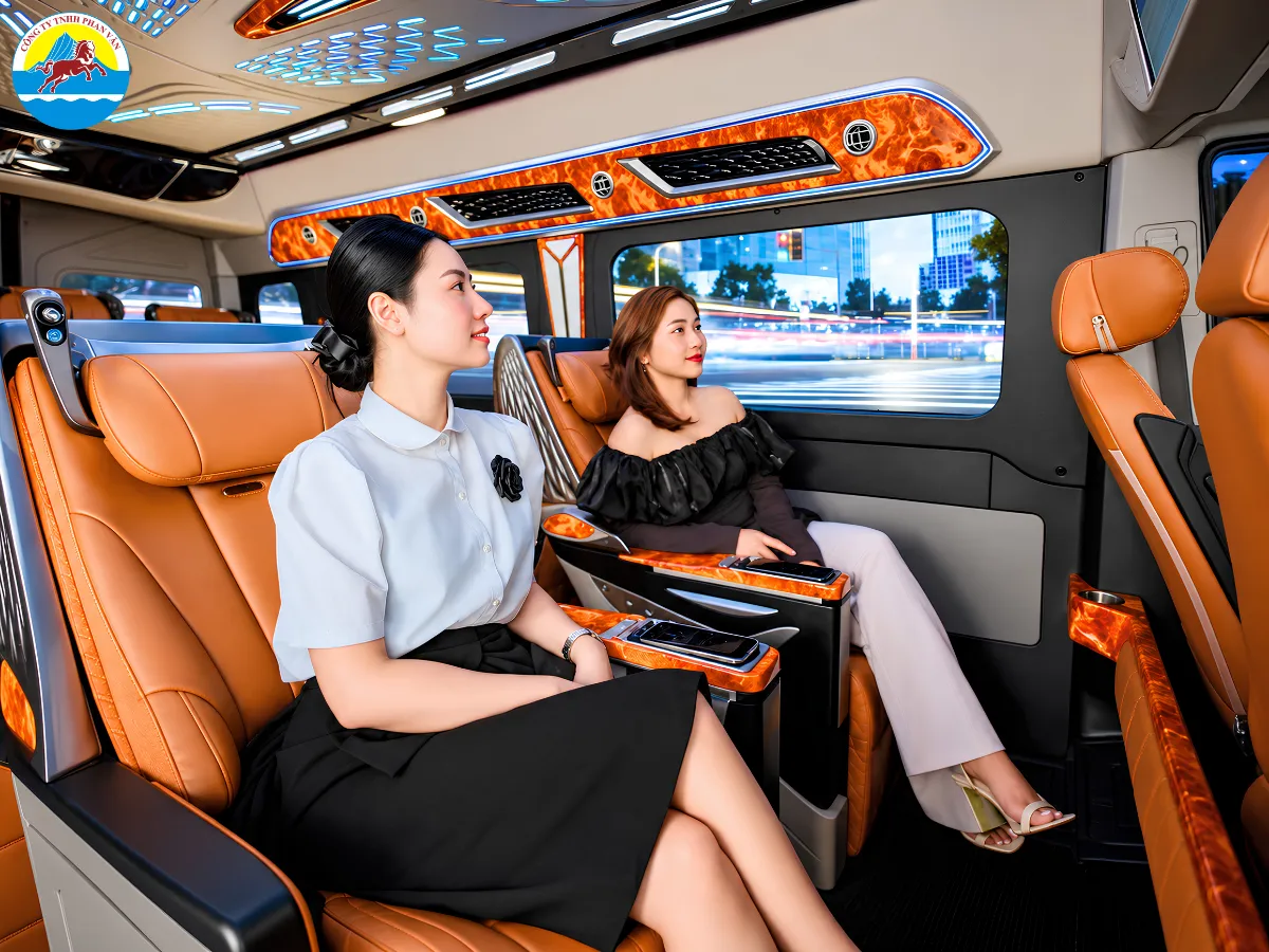 thuê xe limousine 19 chỗ Đà Nẵng đi Huế