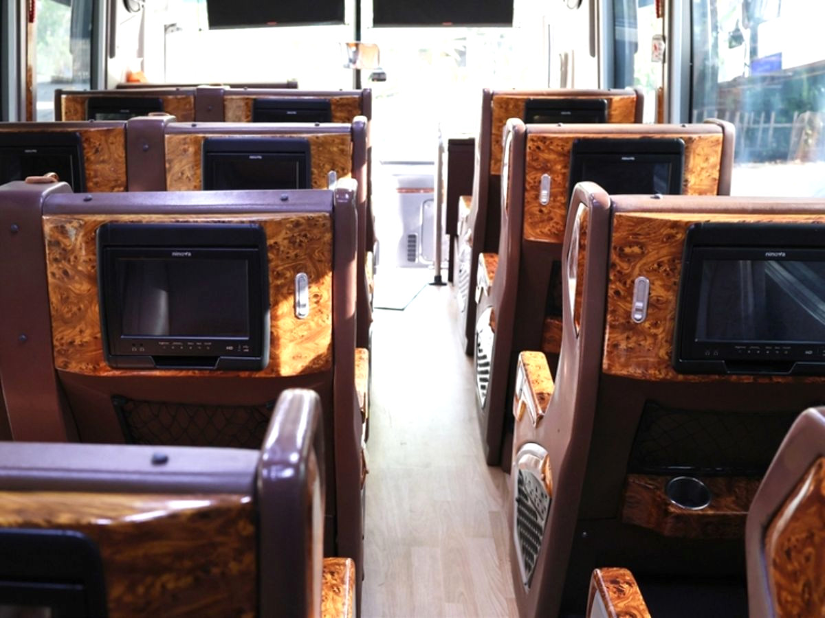 Mỗi ghế ngồi sẽ có màn hình mini cho bạn giải trí