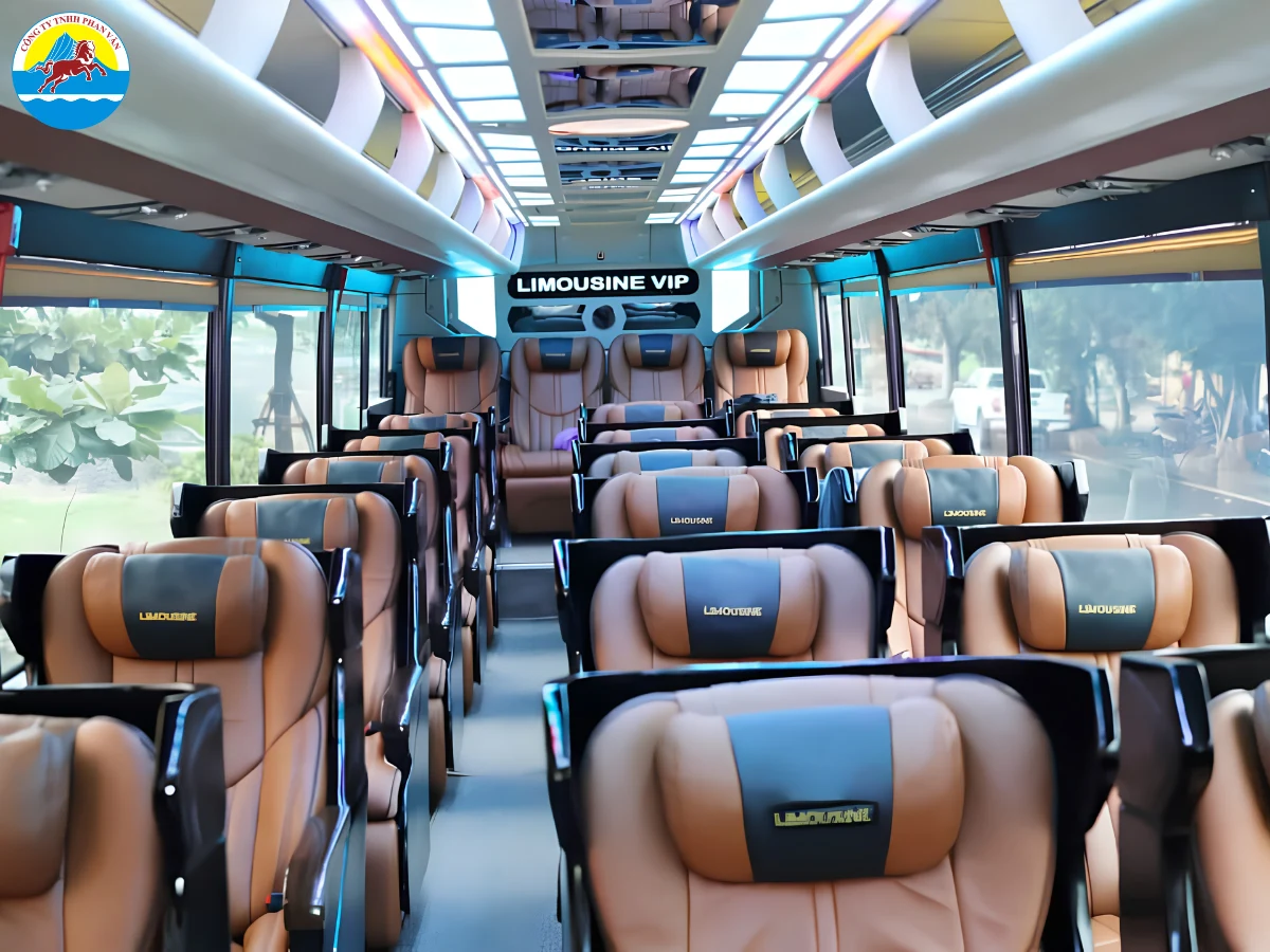 thuê xe limousine 24 chỗ Đà Nẵng đi Huế