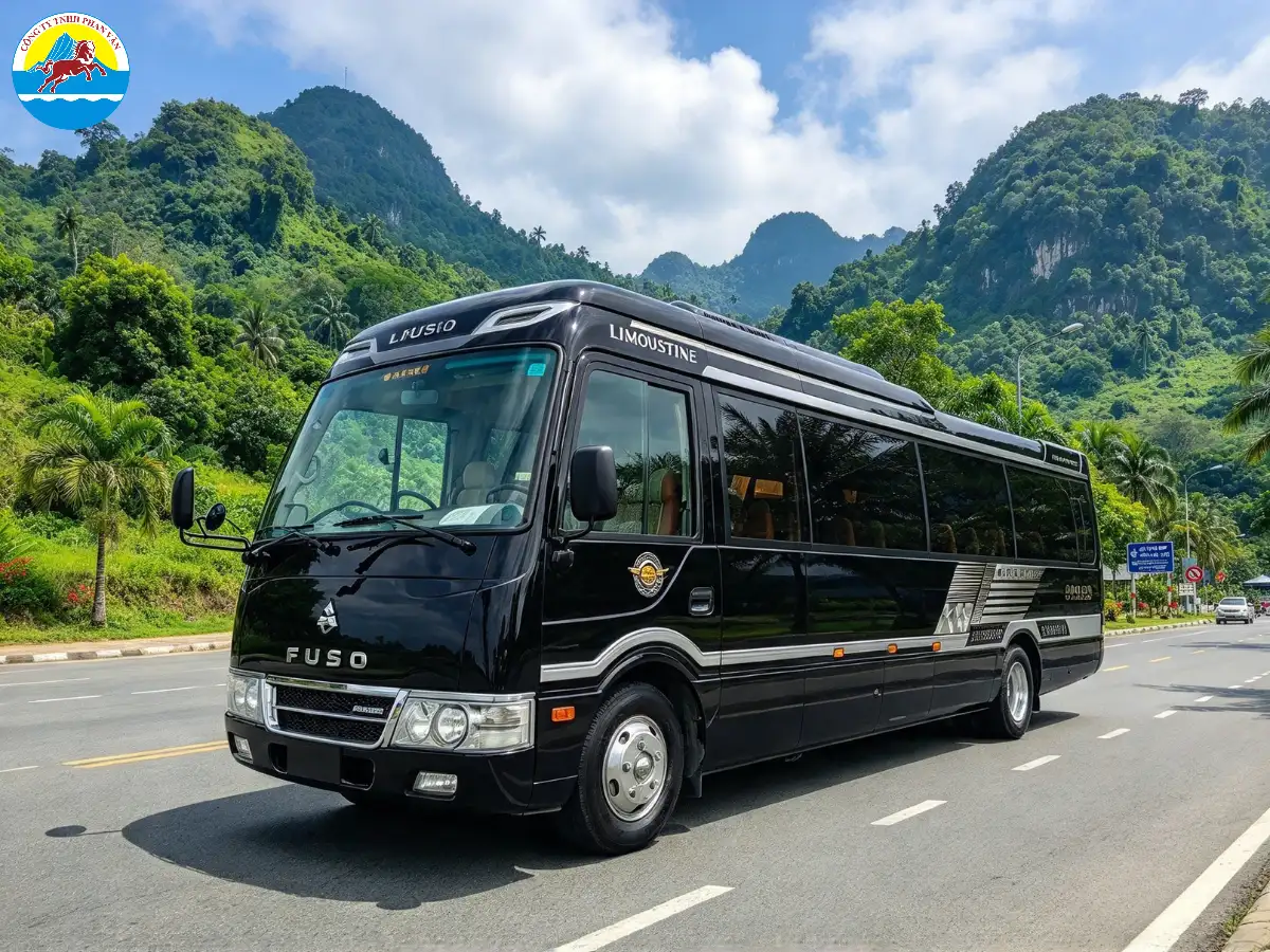 thuê xe limousine 29 chỗ Đà Nẵng đi Lào