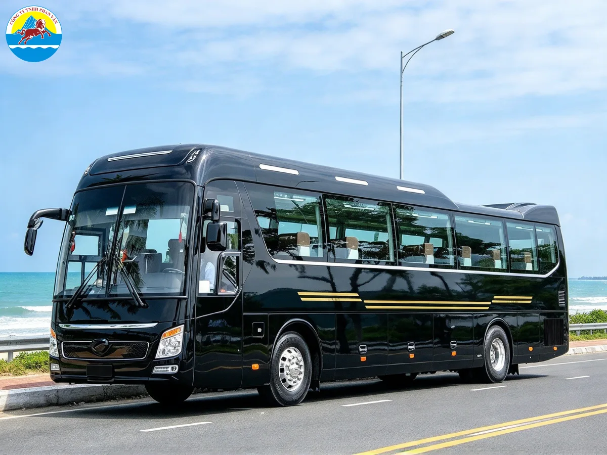thuê xe limousine 29 chỗ Đà Nẵng đi Nha Trang