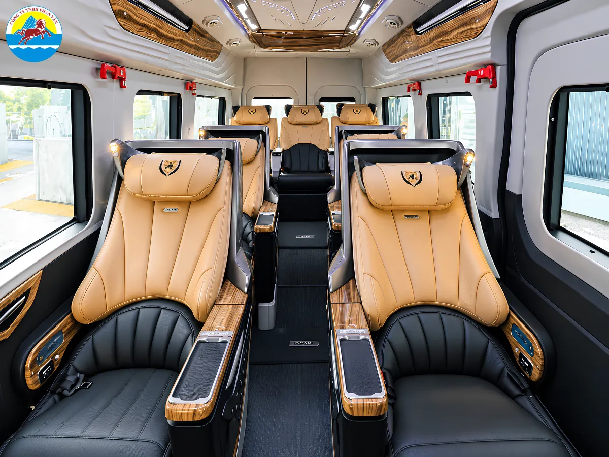 thuê xe limousine 9 chỗ cho sự kiện Đà Nẵng