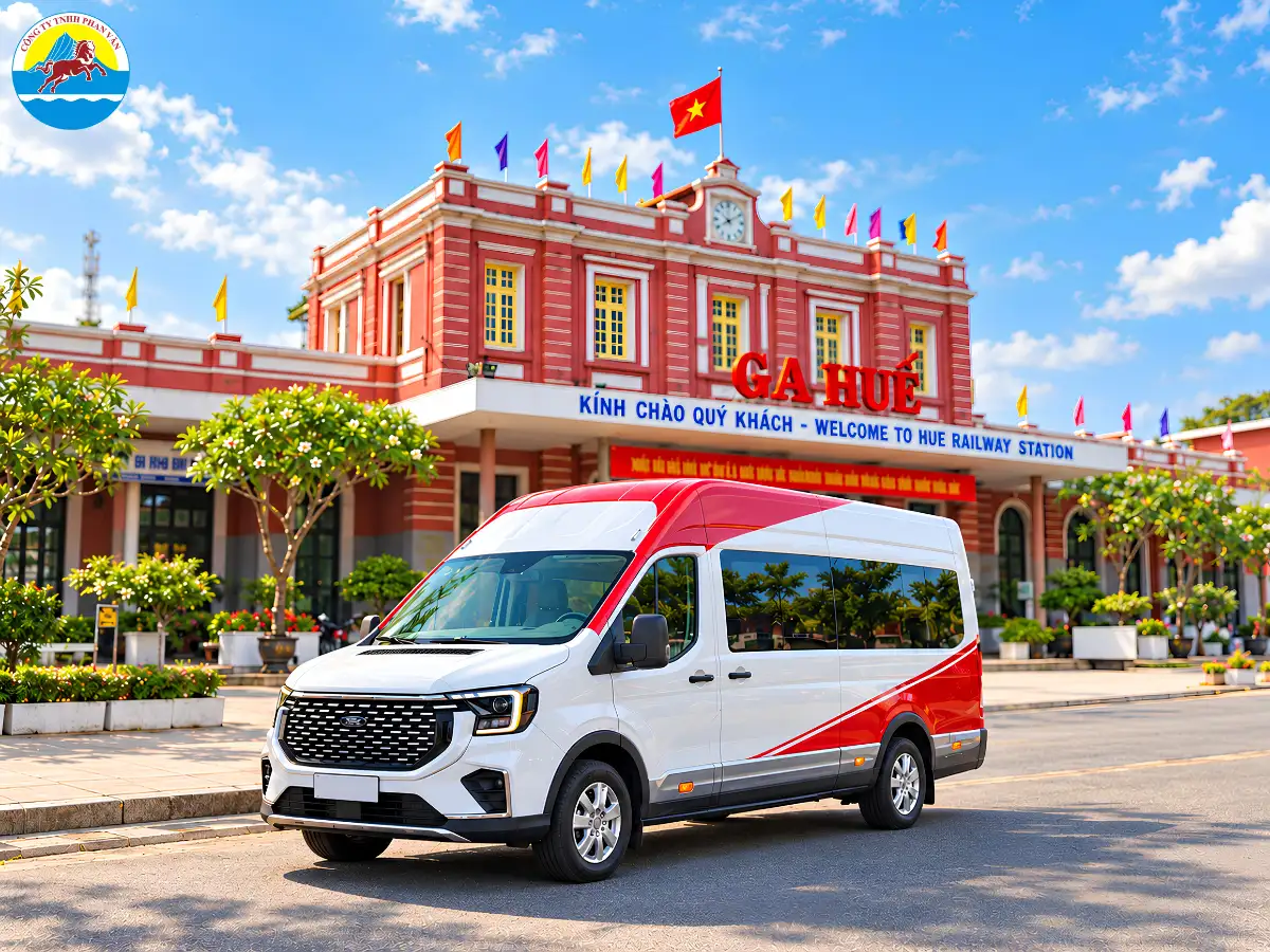 thuê xe limousine 9 chỗ Đà Nẵng đi Huế