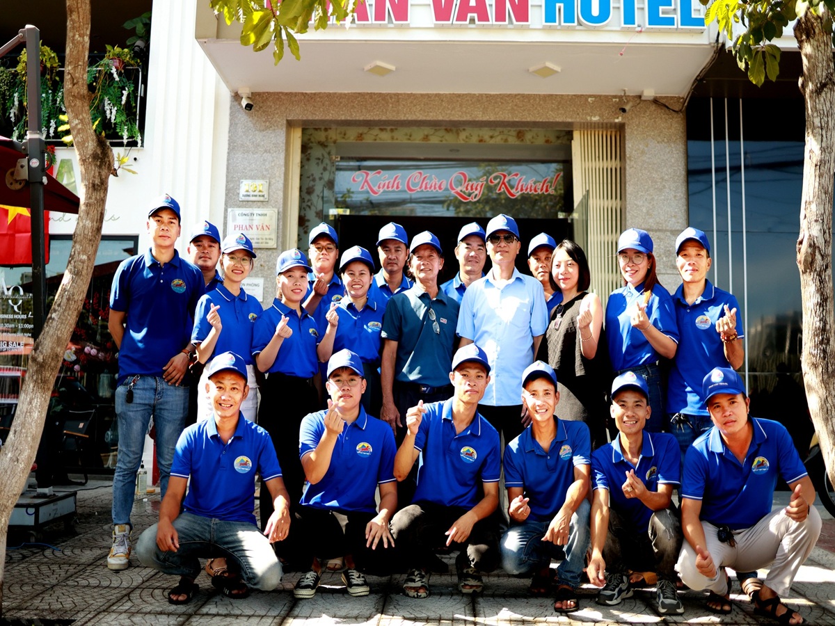 thuê xe ô tô trọn gói quảng bình