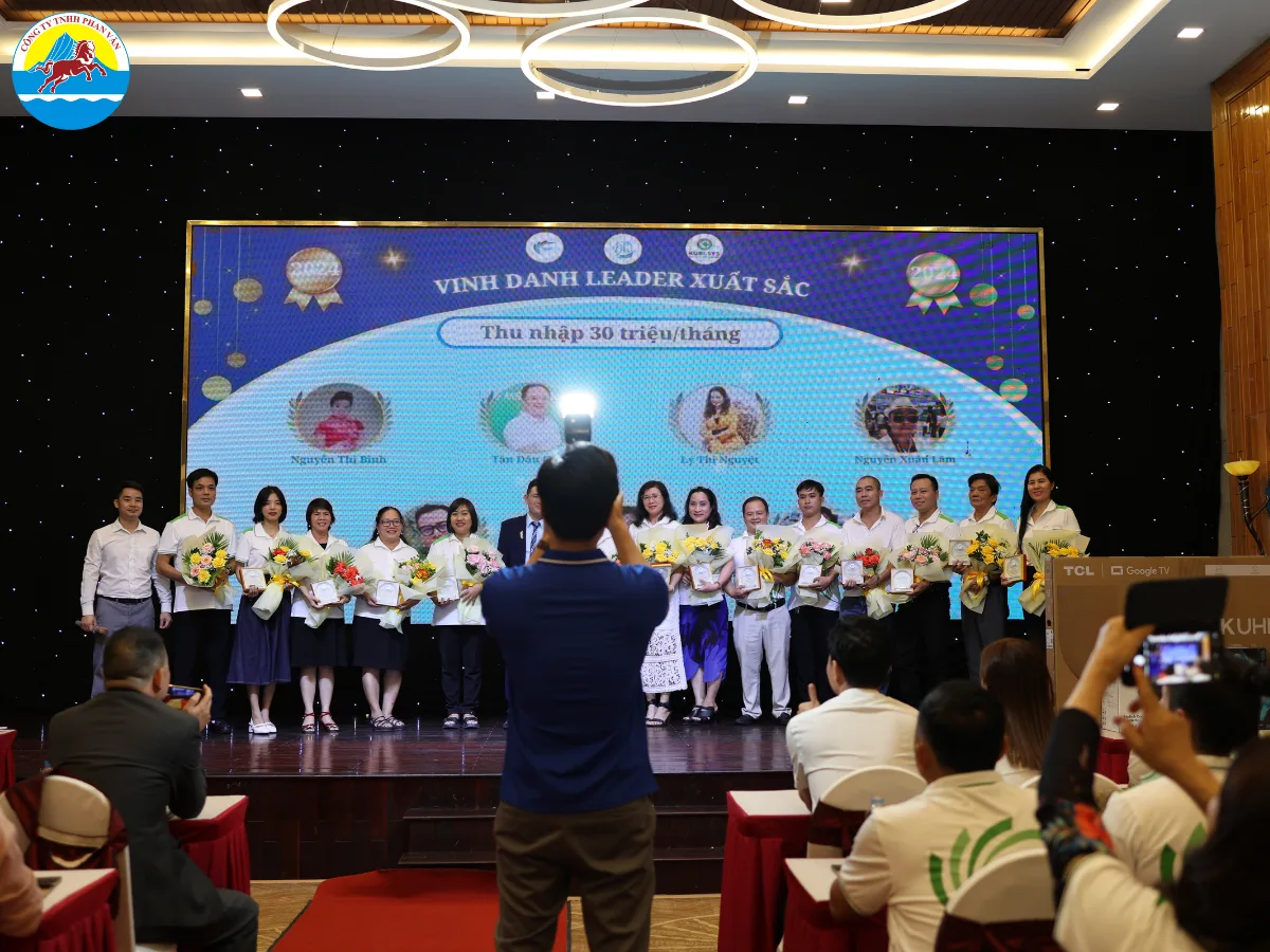 Gala Dinner - sự kiện gắn kết và tri ân nhân viên doanh nghiệp