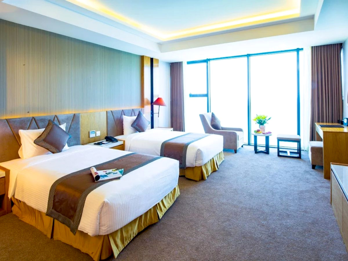 top-10-khach-san-da-nang-gan-bien-duoc-du-khach-yeu-thich-nhat-phan-van-travel-4