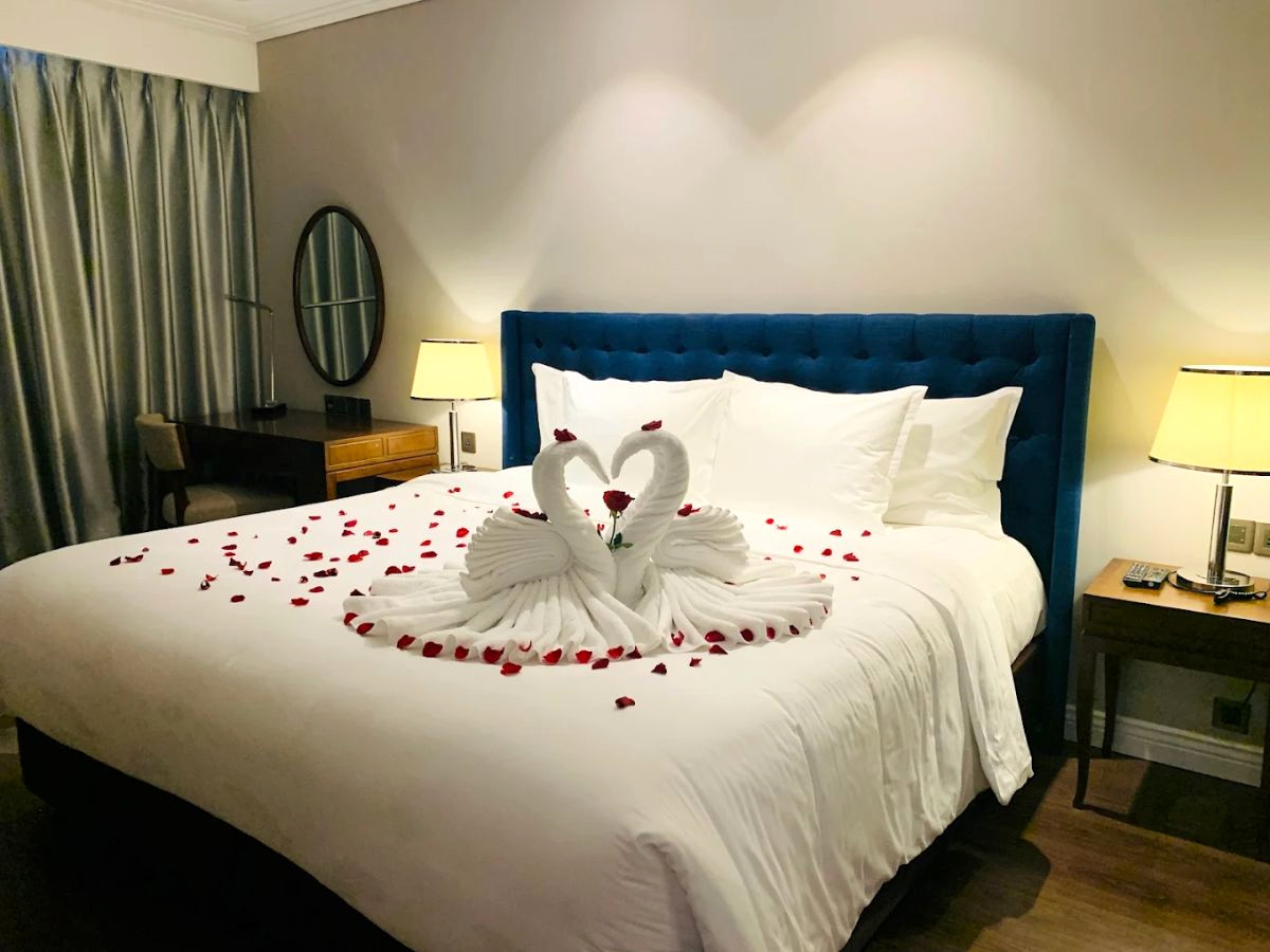 top-10-khach-san-da-nang-view-dep-gan-bien-my-khe-cuc-chill-phan-van-travel-2