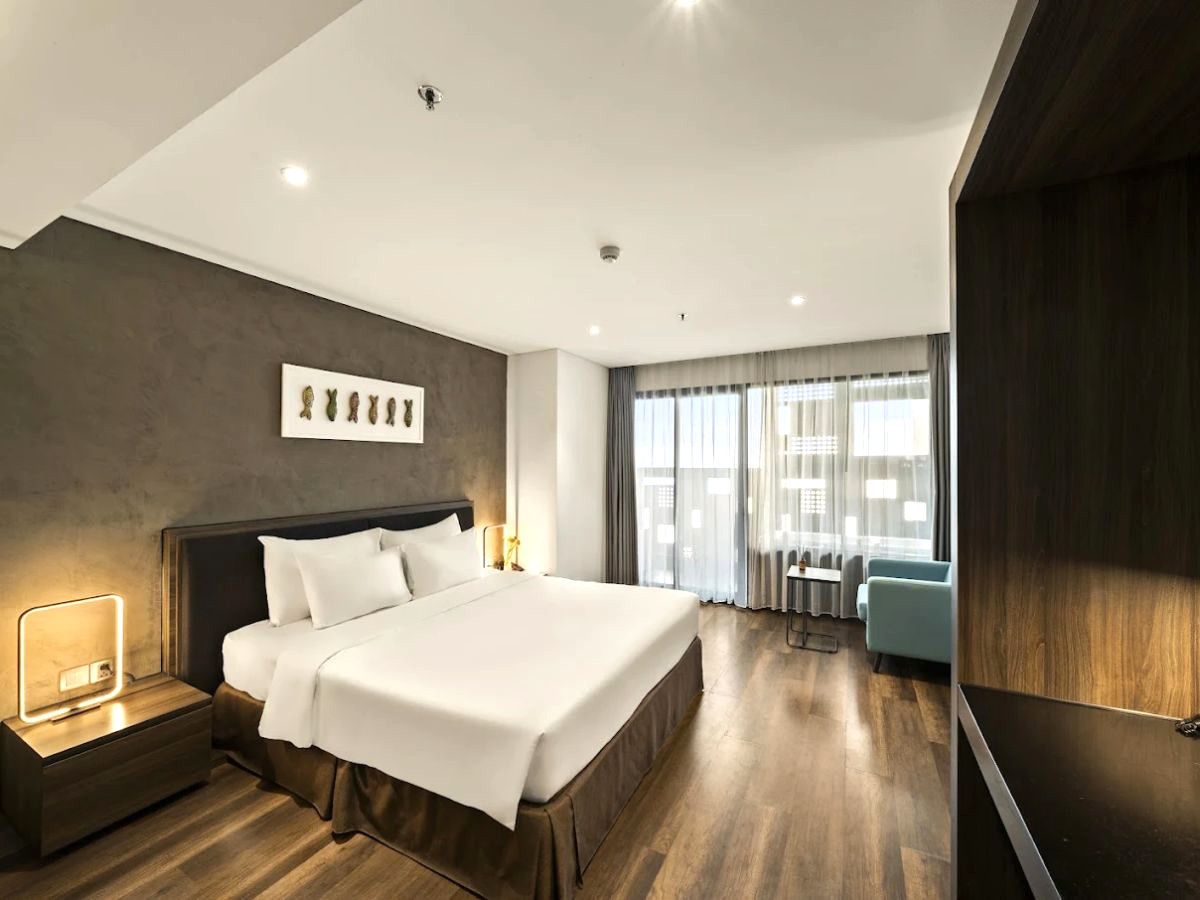 top-10-khach-san-da-nang-view-dep-gan-bien-my-khe-cuc-chill-phan-van-travel-9