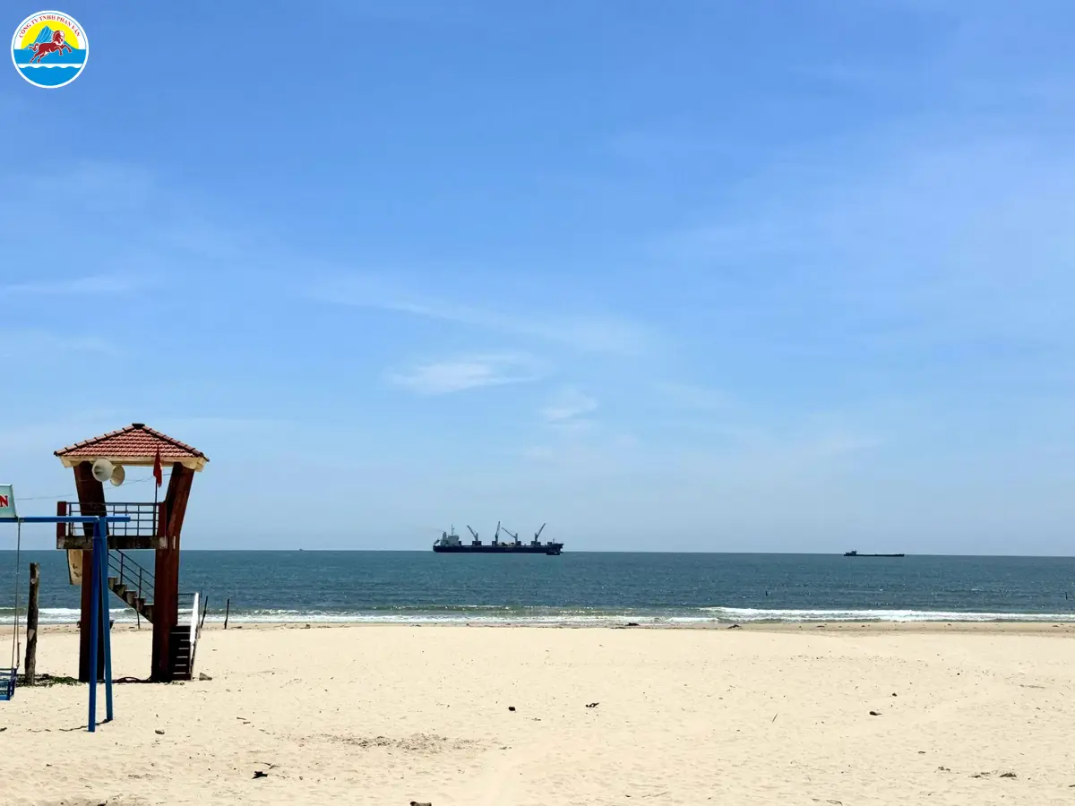 bãi biển ở quảng trị​