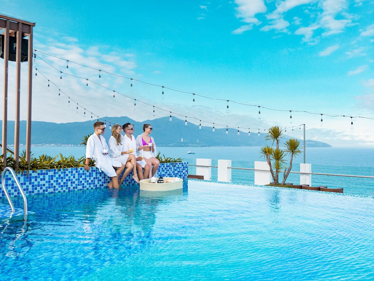 Khách sạn Đà Nẵng có hồ bơi giá rẻ là lựa chọn phổ biến cho những ai muốn có kỳ nghỉ sảng khoái