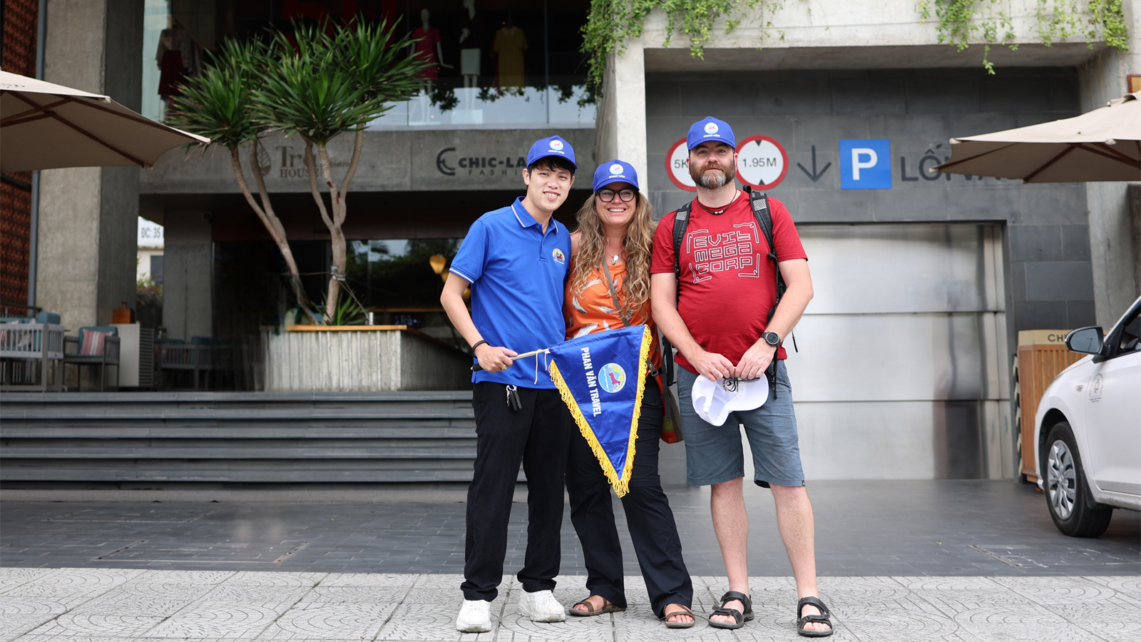 Ưu và Nhược Điểm Của Tour Ghép