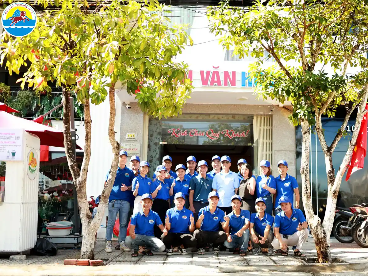 Đi cùng Phan Văn Travel - đồng hành cùng mọi chuyến đi