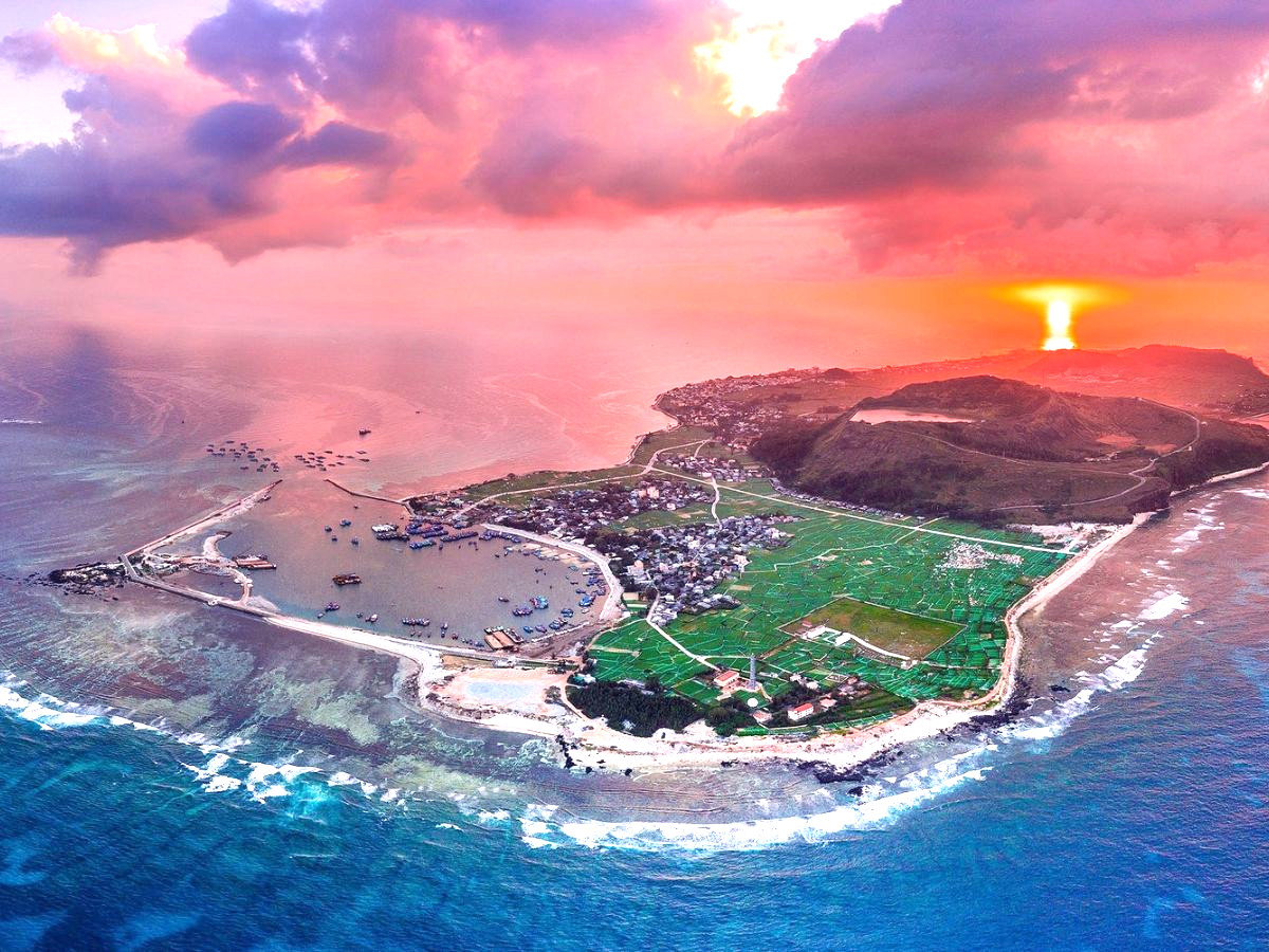 tour-dao-ly-son-2n1d-tu-da-nang-kham-pha-dao-ngoc-bien-khoi-phan-van-travel-1