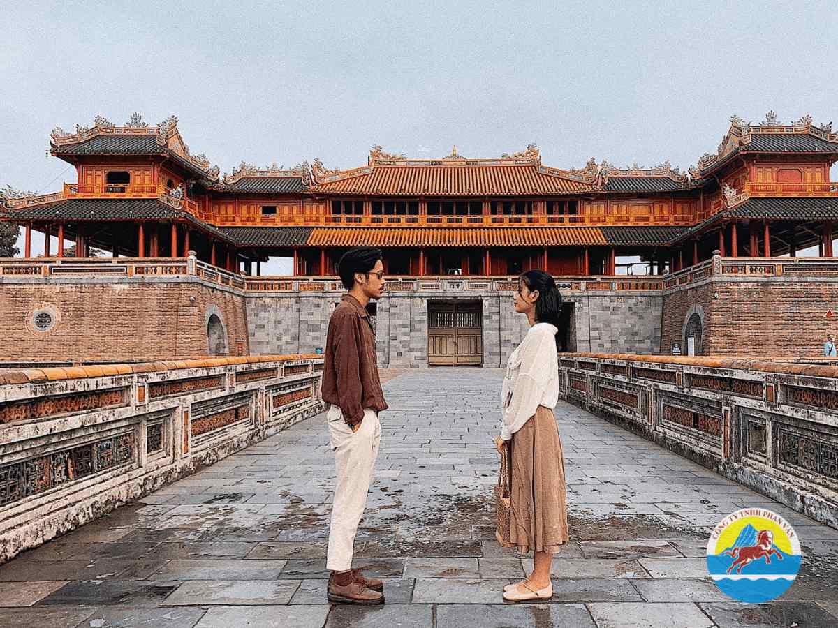 tour đi Huế cùng Phan Văn Travel