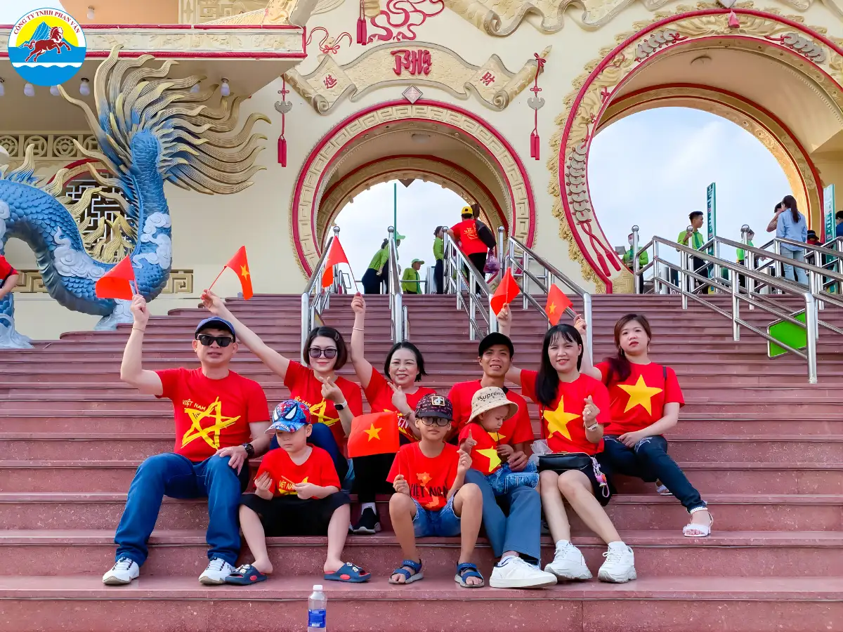 Ngày nay mọi người thích khám phá văn hóa hơn