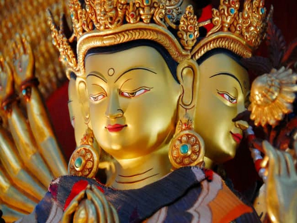 tour-du-lich-bhutan-kham-pha-xu-so-rong-sam-day-me-hoac-phan-van-travel-11