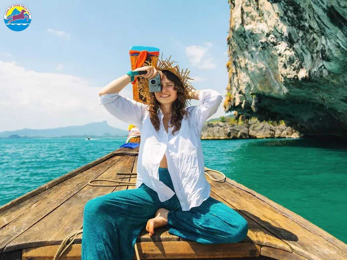 Du lịch cho người độc thân trở thành cách thể hiện phong cách sống “tự do nhưng không cô đơn”