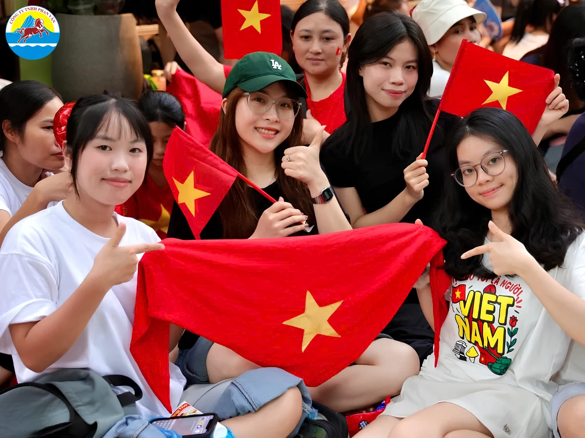 Du khách đón lễ 2/9 nồng nhiệt