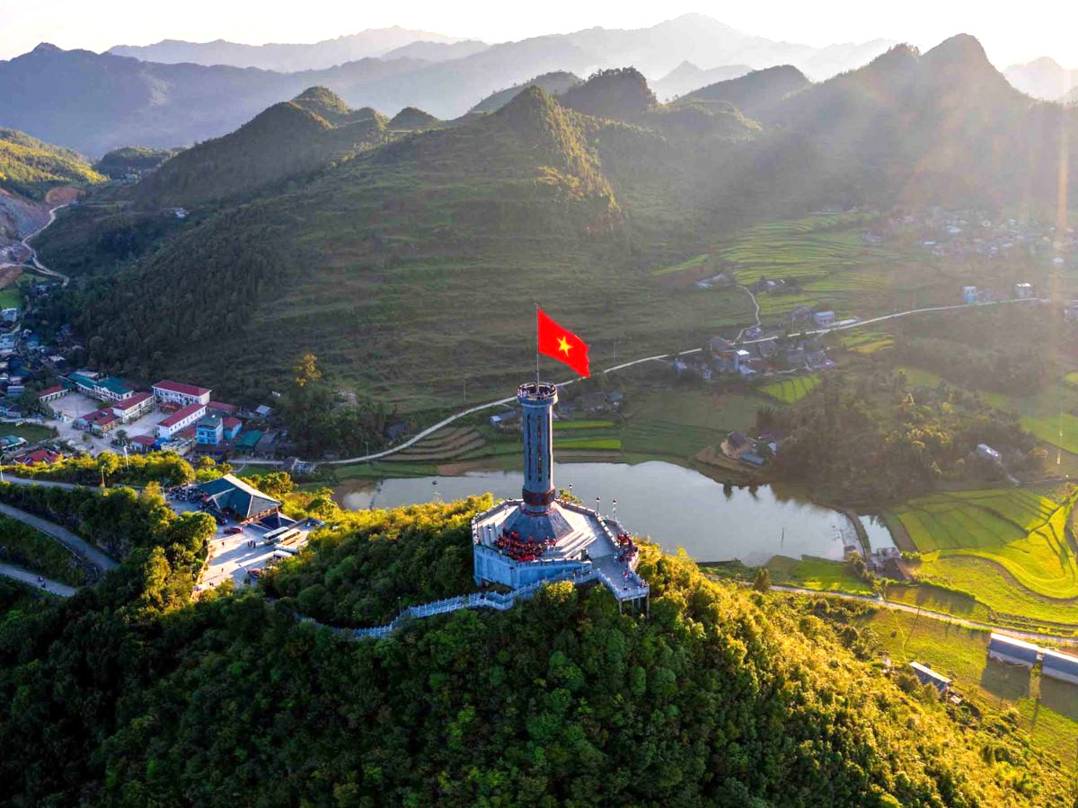 tour-du-lich-dong-bac-6-ngay-5-dem-thung-lung-mong-mo-goi-moi-phan-van-travel-3