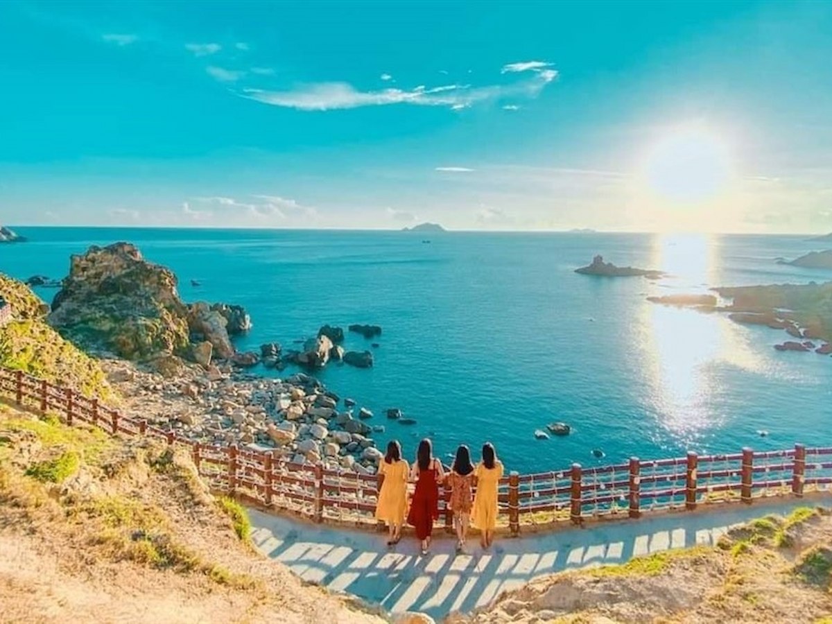 Biển Quy Nhơn xinh đẹp