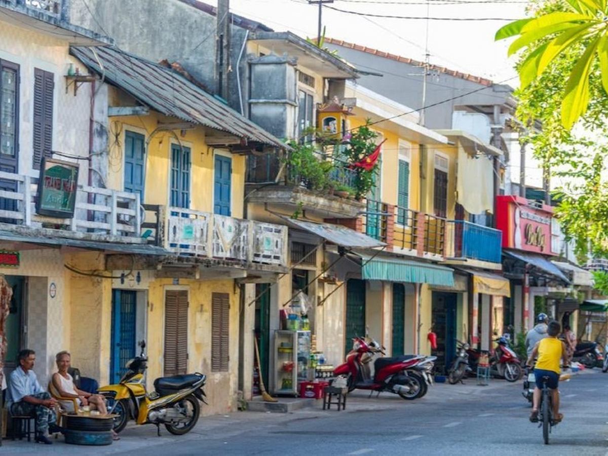 tour-du-lich-hue-2-ngay-1-dem-du-lich-cham-ve-mien-dat-co-do-phan-van-travel-11