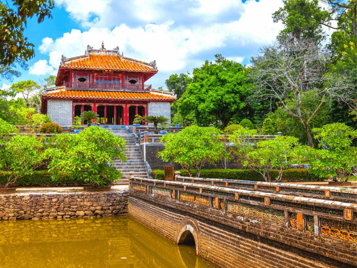 tour-du-lich-hue-2-ngay-1-dem-du-lich-cham-ve-mien-dat-co-do-phan-van-travel-19