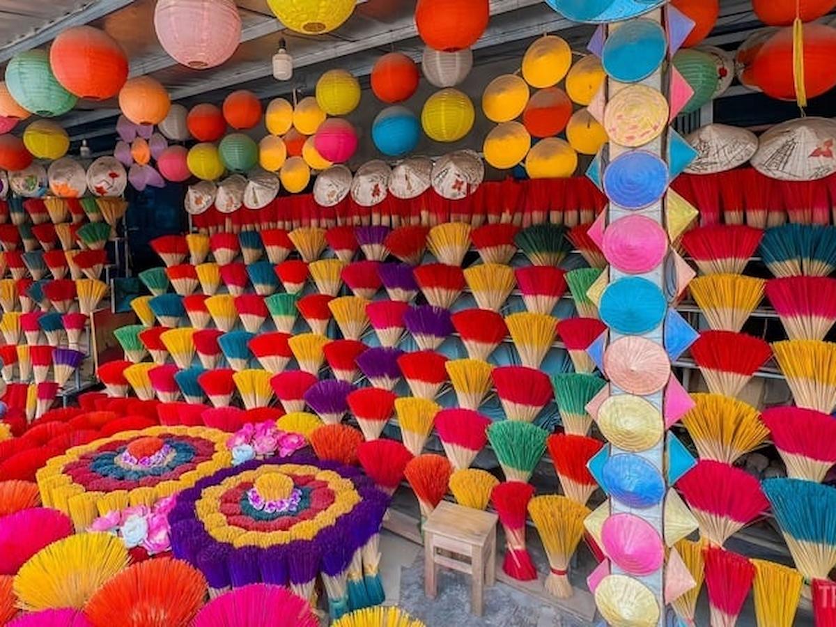 tour-du-lich-hue-2-ngay-1-dem-du-lich-cham-ve-mien-dat-co-do-phan-van-travel-20