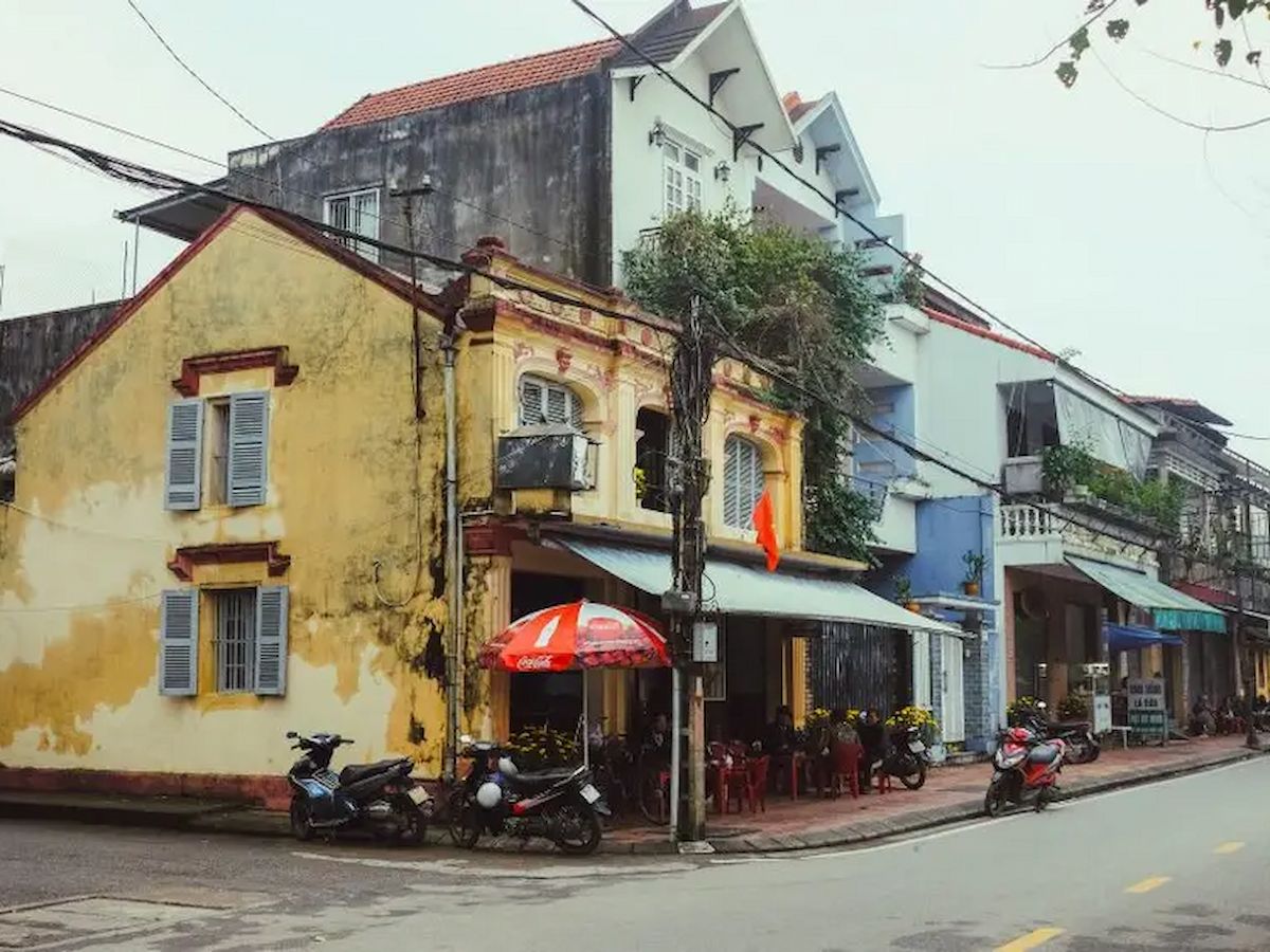 tour-du-lich-hue-2-ngay-1-dem-du-lich-cham-ve-mien-dat-co-do-phan-van-travel-9