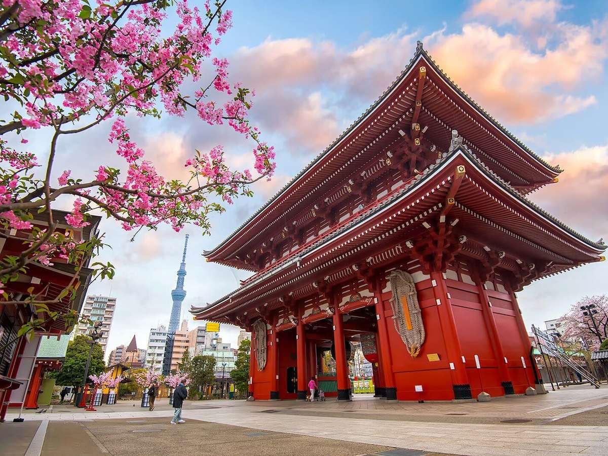 Đền thờ Asakusa, Nhật Bản