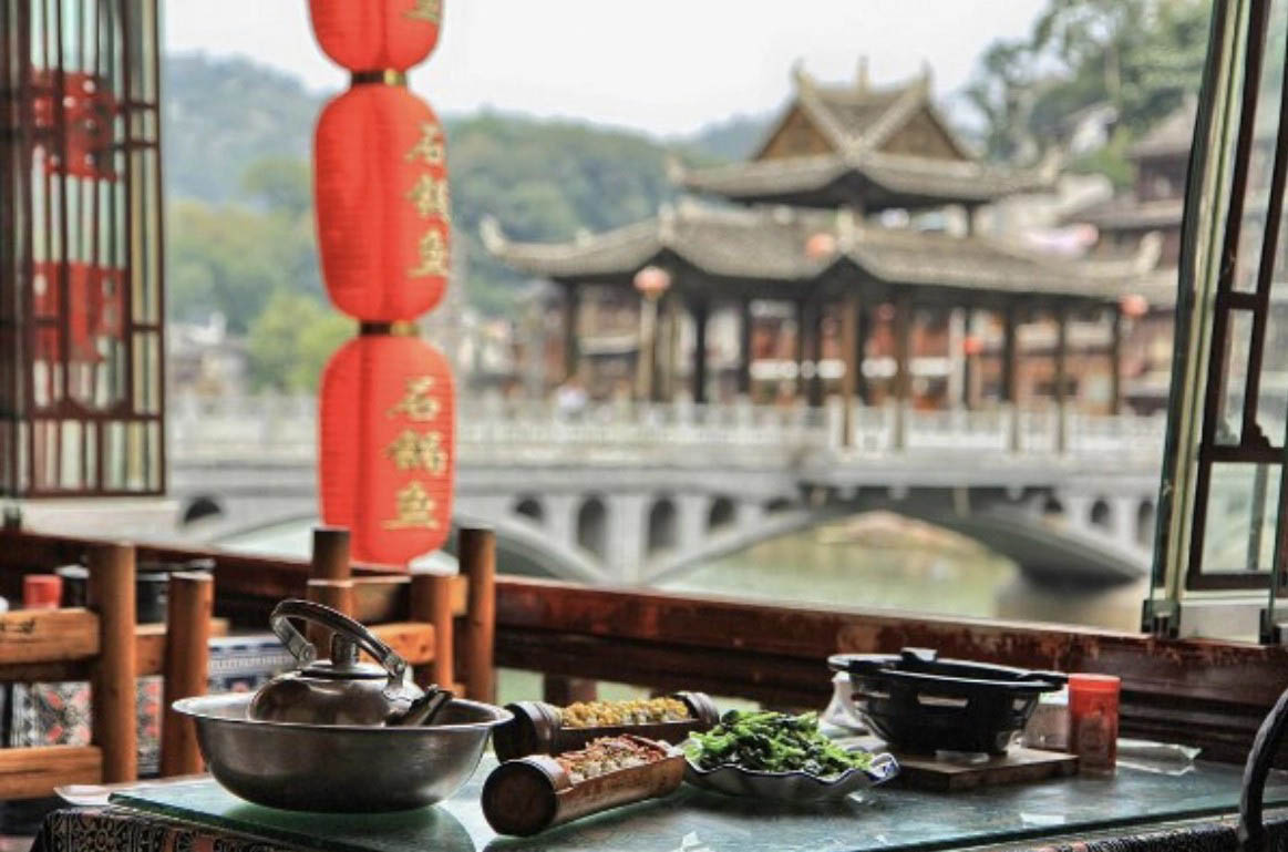 Học Cách Nấu Các Món Ăn Địa Phương tại Ô Trấn