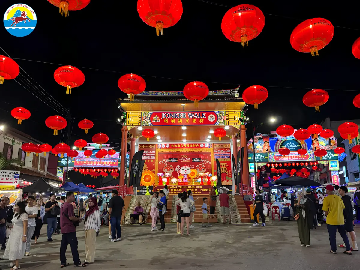 Phố đi bộ Jonker Malacca về đêm